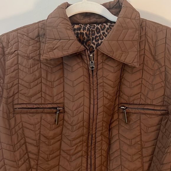 Reversible Jacket! - Picture 2 of 10